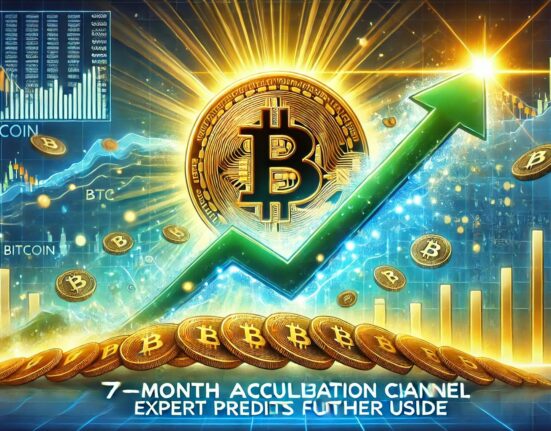 Bitcoin Breaking Out Of 7-Month Accumulation Channel: Expert Predicts Further Upside